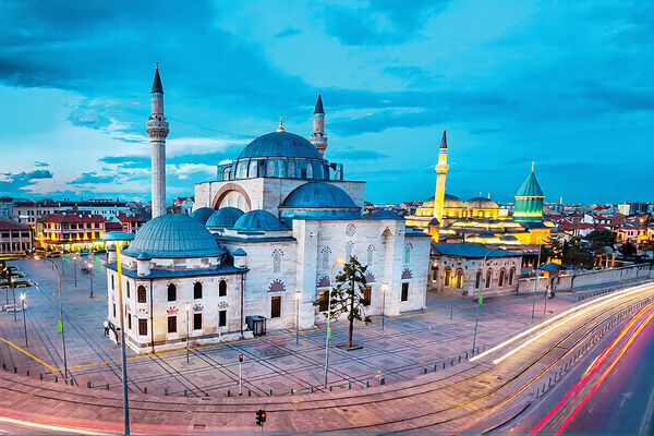 نزاع بی‌‏پایان بر سر مولانای رومی بلخی/سخنان شهرام ناظری درباره اهمیت تلاش‌های مردم و دولت ترکیه
در حفظ مکتب مولوی خبرساز شد