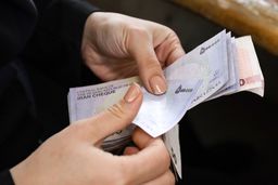 یارانه بیش از ۴۰۰ هزار نفر قطع شد