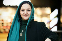 گلاب آدینه به صحنه برمی‌گردد