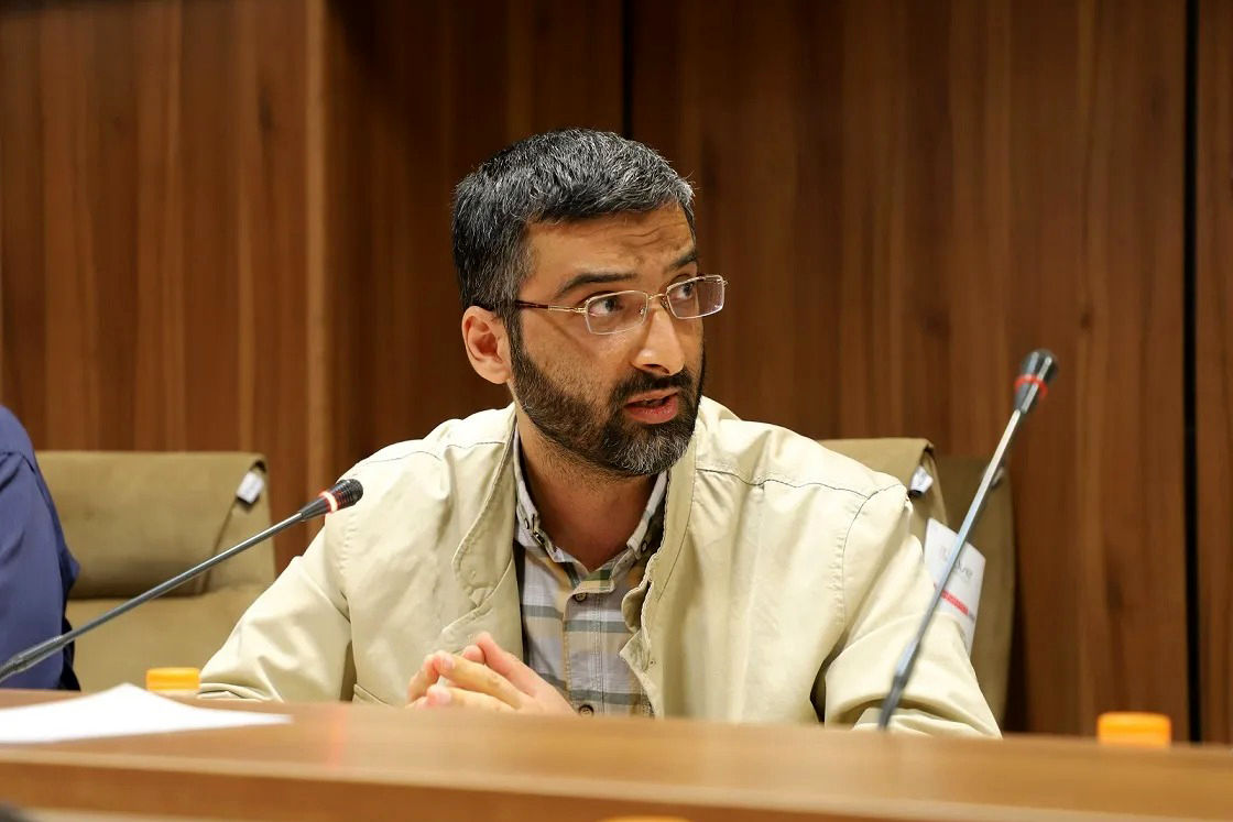 حسین عرب‌‏اسدی معاون سابق سازمان اداری و استخدامی:با سیاستی شکست‏‌خورده مواجه می‌‏شویم