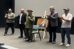 گلایه علی نصیریان: داریم به دوران فیلم فارسی برمی‌گردیم
