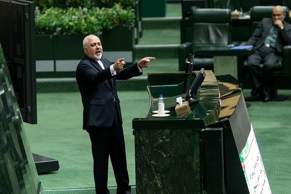 پارادوکس منتقدان تندروی ظریف