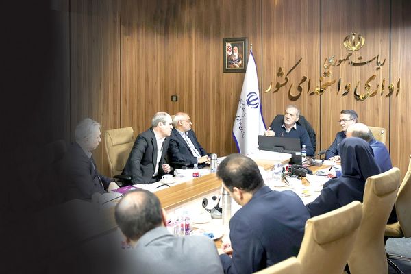 پایان حذف عقیدتی؟ ارزیابی فعالان سیاسی از  دستورالعمل اخیر دولت در حذف گزینش‌‏های عقیدتی در روند انتصاب مدیران