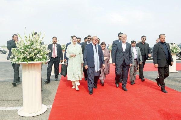 مسعود پزشکیان در سفر به پاکستان مطرح کرد: لزوم ایجاد بلوک متحد اسلامی