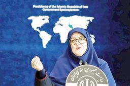 سختگوی دولت : وزیر خارجه روند مذاکرات را اجرا و دنبال می‌کند/دولت در حال بررسی گزینه‌ها برای وزارت اقتصاد است