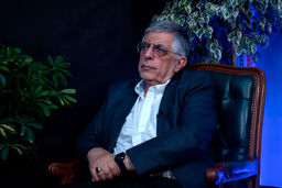 تندروها تا الان خیری برای مردم نداشته‌اند