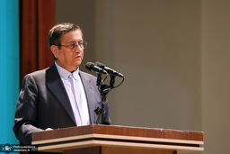 وزیر اقتصاد: باید اعتماد مردم به بورس را برگردانیم