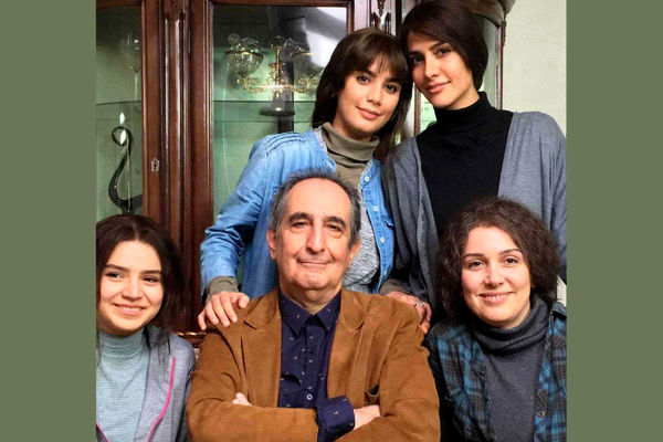 تلخ اما صادق/ کاناپه فیلمی درباره آبرو، فقر و زخم‌های پنهان طبقه متوسط است