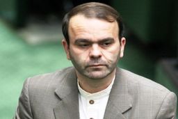 نماینده مجلس: نگرانم بحث استیضاح رئیس جمهور ریشه در بیرون کشور داشته باشد