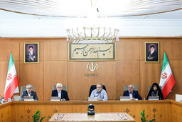 پزشکیان: نباید صادرکنندگان را در راهروهای اداری سرگردان کنیم