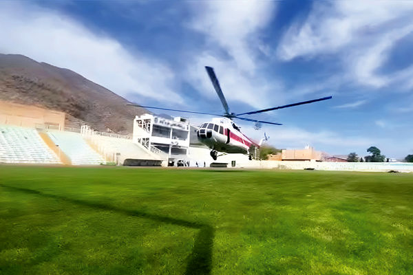 هلیکوپتر هلال احمر سشوار نیست/درباره عکسی از خشک کردن زمین فوتبال