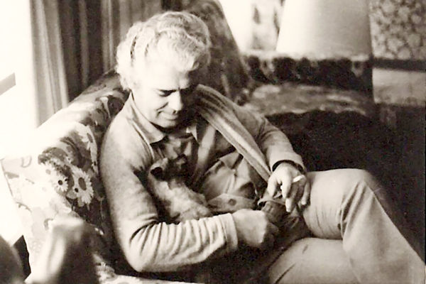 100سال و بیشتر با او