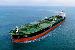 نفت در تله تعرفه ۵۰۰  درصدی آمریکا