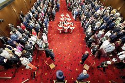 درس‌های امپراتوری سابق/درباره وجه نمادین سفر پادشاه بریتانیا به کانادا