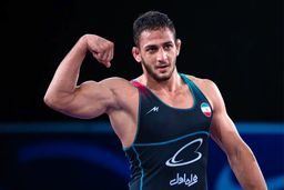 ویدئویی از استقبال مردم تهران‌نو از امیرعلی آذرپیرا