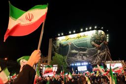 پولیتیکو: متحدانِ جمهوری‌خواه ترامپ در مورد ایران خط قرمز تعیین می‌کنند