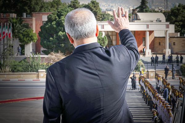 اظهارات فعالان سیاسی در آستانه سفر رئیس‌جمهور برای حضـور در مجمع عمومی سازمان مـلل/ پیشنهاد به مسافر نیویورک