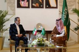 آخرین تحولات منطقه، محور گفت‌وگوی بن فرحان و عراقچی