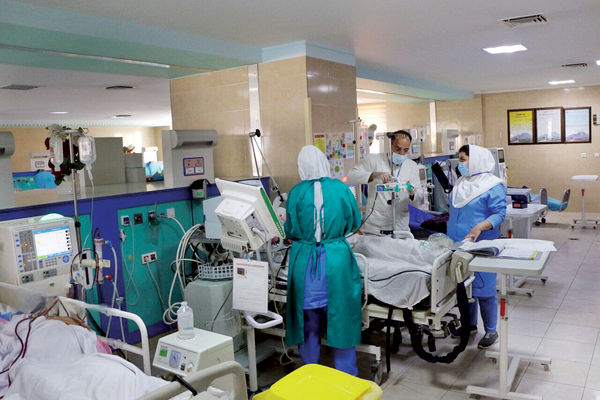 روند کاهشی اعتماد مردم به پزشکان/گفتاری از عباس عبدی درباره جایگاه اجتماعی پزشکان و سیستم درمانی در ایران