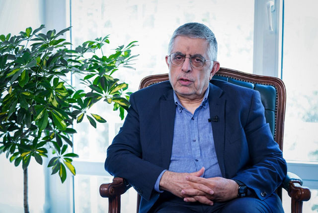 کرباسچی: گویا کیهان، همدست با موساد و دشمنان ملت، مشتاق ویرانی ایران است