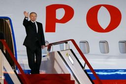 پوتین در برنامه ویژه خبری از همکاری‌های تازه با چین و هند خبر داد