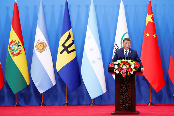 خط و نشان پکن در حیاط خلوت آمریکا/چین حاضر به عقب‏‌نشینی از آمریکای لاتین نیست