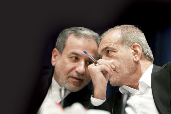 نه کوچک‌نمایی، نه بزرگ‌نمایی/ نحوه مواجهه نیروهای سیاسی با  فعال شدن مکانیسم ماشه