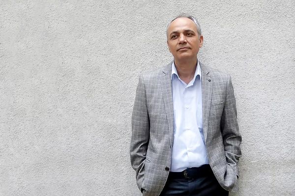 به روایت تاریخ/احمد زیدآبادی درباره کتاب چراغ زمین، واقعه عاشورا و امکان روایت بدون سوگیری این واقعه می‏‌گوید / بخش اول