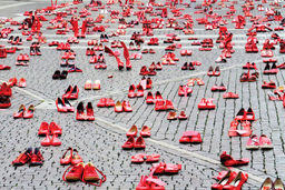 کارشناسان حوزه حقوق زنان با انتقاد از قوانین تشدیدکننده خشونت علیه زنان خبر دادند:63 زن‌‏کشی از ابتدای امسال