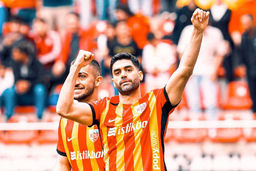 سه ستاره محبوب استقلالی‌ها در لیست خرید پرسپولیس