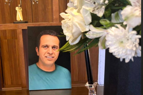 یک درخت «مهری» را نجات داد