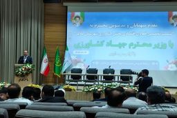 قول نوری قزلجه به کشاورزان: تأمین نهاده پایدار و تسهیلات خرید تراکتور در راه است