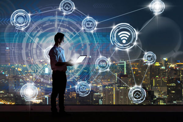 آرام‌آرام شبیه هم می‌شویم/درباره مسخ دیجیتال