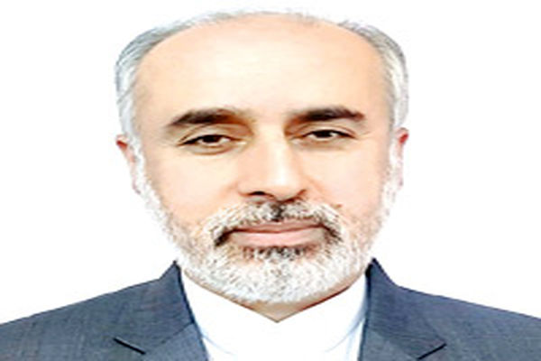 با حقوق بشر بازی سیاسی نکنید