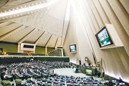 حکمرانی محلی با پارلمان دوم؟/بررسی تشکیل پارلمان محلی و استانی در گفت‌وگو با نمایندگان مجلس 