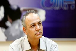 رو در رو قرار دادن موسوی و پزشکیان کمکی به حل مشکلات کشور نمی‌کند