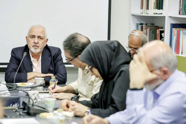 کدام دوگانه‌سازی؟بررسی دور جدید حملات تندروها به محمدجواد ظریف