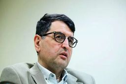 مجید تفرشی: کم سوادها نظرشخصی خود را به نام سیاست‌های نظام قالب می‌کنند