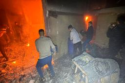 جنایت اسرائیل در غزه / کادر درمانی بیمارستان کمال عدوان در آتش سوختند