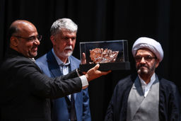 نزدیک به صددرصد مردم به ولایت فقیه رأی داده‌اند