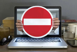 ملتی گروگان اندکی/درباره اندک‌سالاری حاکم بر شورای عالی فضای مجازی