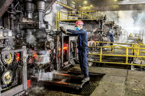 آغاز روند کوچک شدن اقتصاد/رشد تولید ناخالص داخلی پس از 17 فصل منفی شد 