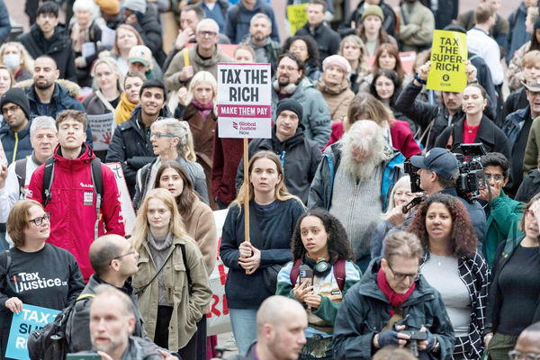 جهانی نابرابرتر از همیشه/گزارش نابرابری جهانی ۲۰۲۶ نشان می‏‌دهد تمرکز ثروت، شکاف جنسیتی و نابرابری آموزشی در جهان و ایران همچنان عمیق است
