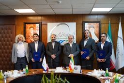 توسعه همکاری‌های فناورانه هلدینگ خلیج فارس با دانشگاه شریف