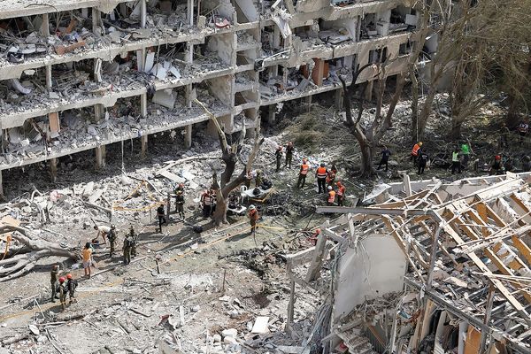 جفری ساکس در مقاله‌ای در مجله امریکن کنسرسیوم هشدار داد/نتانیاهو همه ما را به کشتن می‌دهد