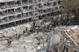 جفری ساکس در مقاله‌ای در مجله امریکن کنسرسیوم هشدار داد/نتانیاهو همه ما را به کشتن می‌دهد