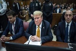 ترامپ در کمین تجارت ایران؛ تحریم‌ها وارد فاز گمرکی می‌شوند!