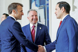 دو راهی خطرناک/ بررسی آخرین تحولات برای پایان دادن به جنگ اوکراین
همزمان با اعلام آتش‌بس سی ساعته از سوی ولادیمیر پوتین