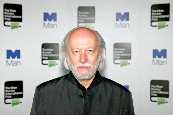 سرود نجات از میان ویرانه‏‌ها/لاسلو کراسناهورکای نویسنده‏ مجارستانی، نوبل ادبیات گرفت