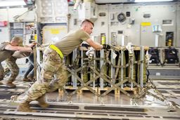 بزرگترین رشد بودجه نظامی پس از جنگ سرد/رشد 9/5 درصدی مجموع هزینه های دفاعی جهان  در سال 2024